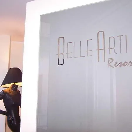 Costantinapoli 27 Nápoly