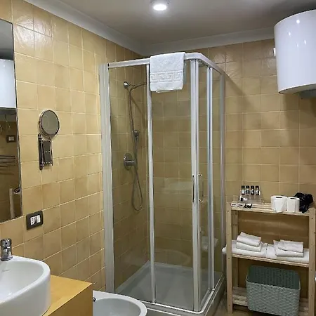 Costantinapoli 27 4*