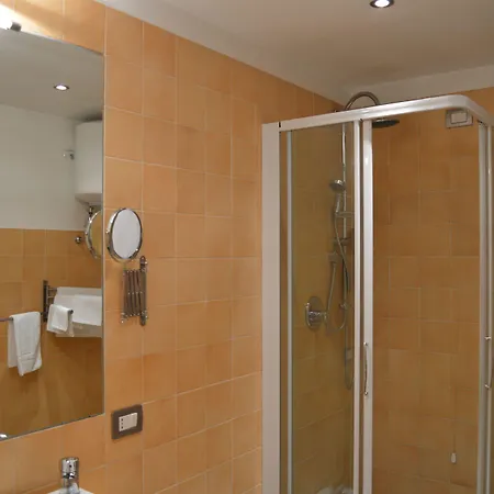 Costantinapoli 27 Panzió Nápoly